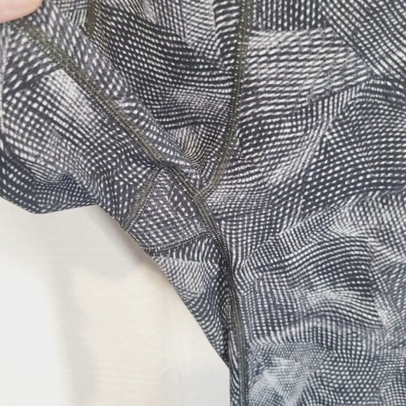 Lululemon Time to Sweat tights - Picture 7 of 10